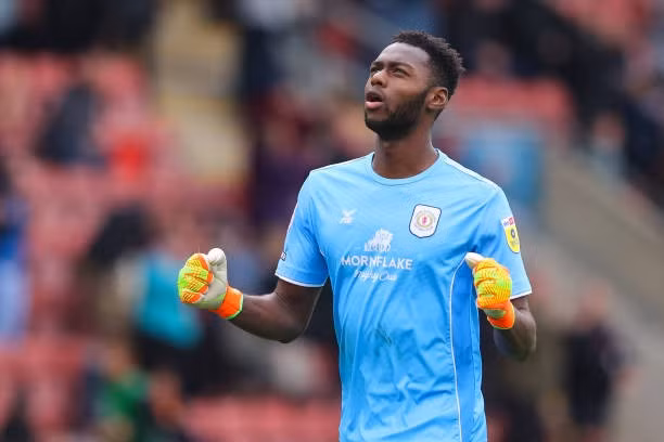 Okonkwo rời Crewe.