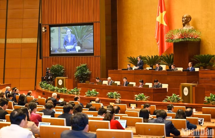 Phó Chủ tịch Thường trực Quốc hội Trần Thanh Mẫn điều hành phiên bế mạc. (Ảnh: DUY LINH)