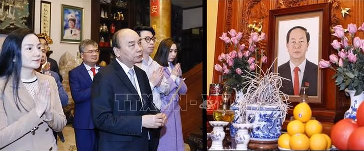 Chủ tịch nước Nguyễn Xuân Phúc tới dâng hương tưởng niệm cố Chủ tịch nước Trần Đại Quang. (Ảnh: TTXVN)