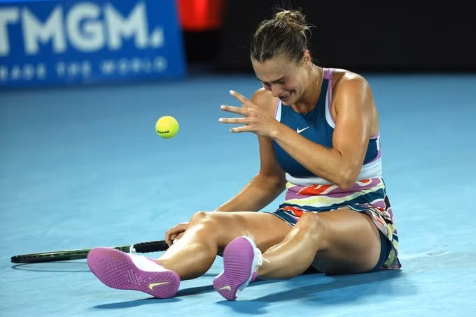 Sabalenka bật khóc sau khi giành chiến thắng (Ảnh: GI).