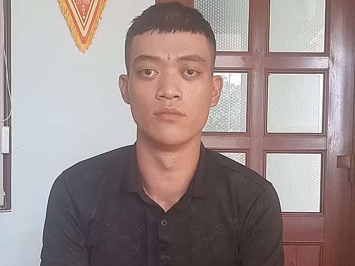 Đối tượng Triệu Hoàng Tuấn mang 2 lệnh truy nã. Ảnh: H.K