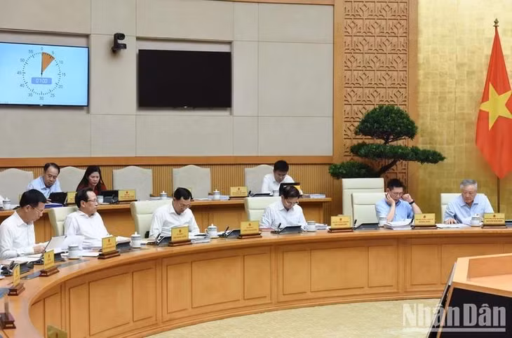 Các thành viên Chính phủ tham dự phiên họp (Ảnh: TRẦN HẢI).