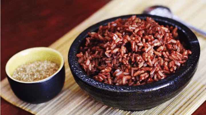 Gạo lứt chứa nhiều chất dinh dưỡng tốt.
