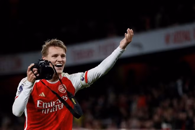 Odegaard sẽ ngồi ngoài một thời gian dài.