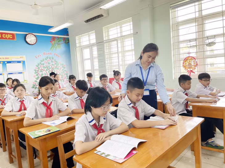 Tiết học của cô và trò Trường THCS Cẩm Thành (TP Cẩm Phả).