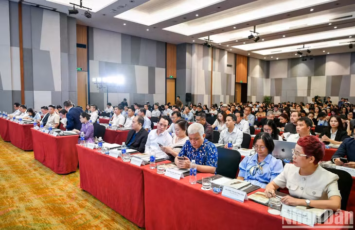 Quang cảnh lễ công bố Giải thưởng Hành động vì Cộng đồng.