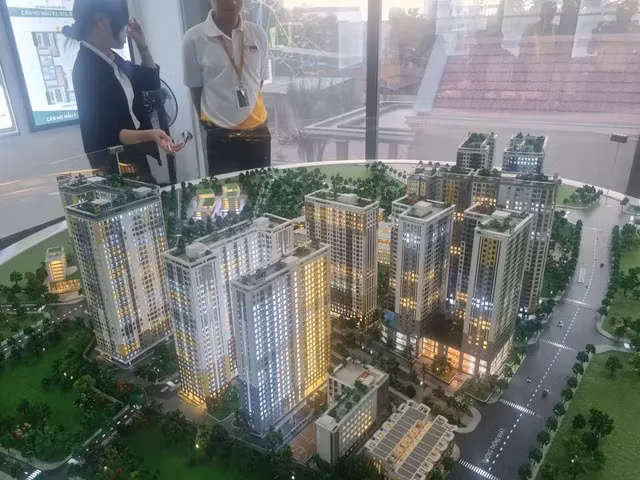 Luật Nhà ở 2023 giảm thiểu rủi ro cho người mua nhà - Ảnh 1.