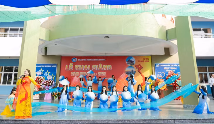 Trường TH, THCS và THPT Đoàn Thị Điểm lựa chọn chủ đề “Tự hào Quảng Ninh” trong lễ khai giảng năm học 2024-2025.