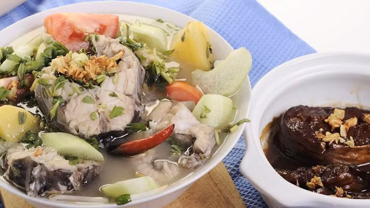 Canh chua nấu với cá được Taste Atlas xếp ở vị trí thứ 4 trong danh sách những món ăn hải sản ngon nhất Đông Nam Á. Ảnh: Shutterstock