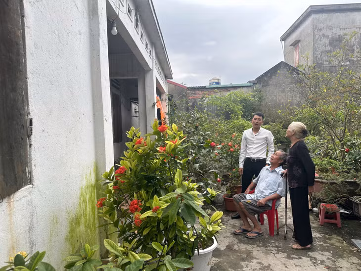 Ngôi nhà ông Nguyễn Văn Diễm (khu Bạch Đằng, phường Phương Nam, TP Uông Bí) bị tốc mái sau bão số 3.