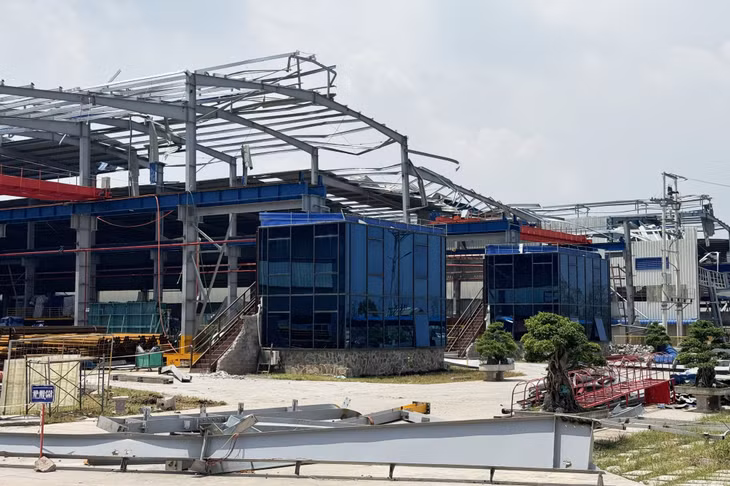 Bão số 3 đổ bộ vào Quảng Ninh đã gây thiệt hại rất lớn lên cơ sở hạ tầng, ảnh hưởng trực tiếp đến các hoạt động sản xuất, sinh hoạt của nhân dân và doanh nghiệp.