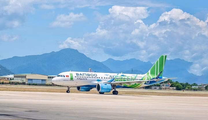 Bamboo Airways tiếp nhận và vận chuyển miễn phí hàng hóa cứu trợ bà con miền Bắc từ 11 - 26/9. (Ảnh: Bamboo Airways)