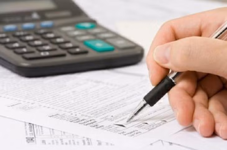Sửa quy định về xử lý đối với giấy phép, chứng chỉ hành nghề, giấy tờ, tài liệu bị tẩy xóa, sửa chữa