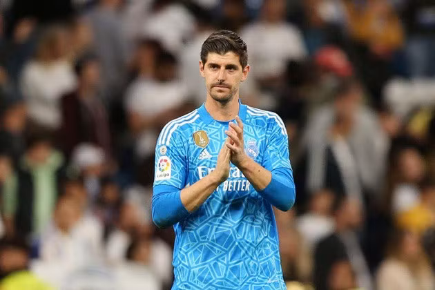 Courtois dính chấn thương.