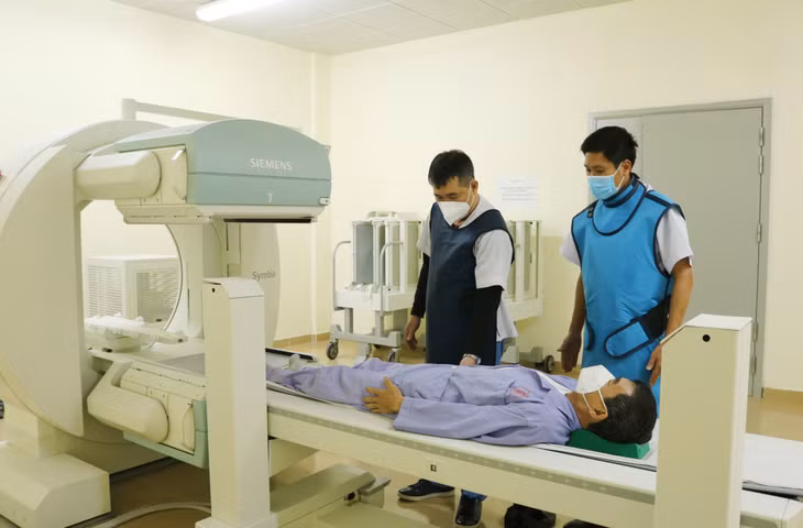 Chụp xạ hình điều trị cho bệnh nhân ung thư tại Bệnh viện Việt Nam - Thụy Điển Uông Bí.