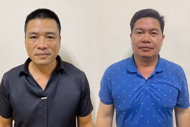 Bị can Phạm Văn Bách (trái) và Phạm Viết Hưng tại cơ quan điều tra. Ảnh: Công an Lào Cai