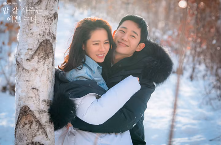 Hyun Bin từng ghen tuông với Jung Hae In vì đóng phim "Chị đẹp mua cơm cho tôi" với bà xã.