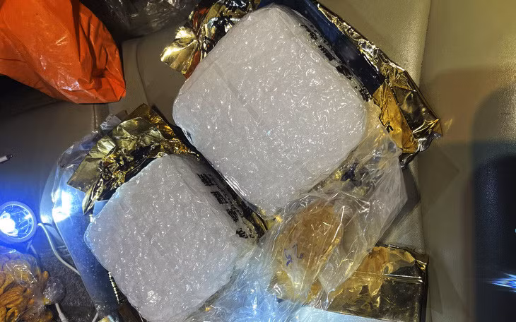 Tang vật 2kg ma túy đá thu giữ được - Ảnh: Công an cung cấp