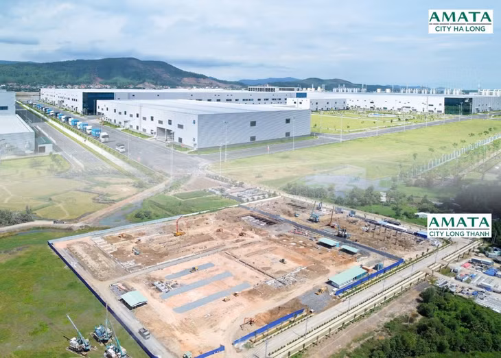 Khu Công Nghiệp Sông Khoai (trên) và Khu Công nghiệp Công Nghệ cao Long Thành (dưới)