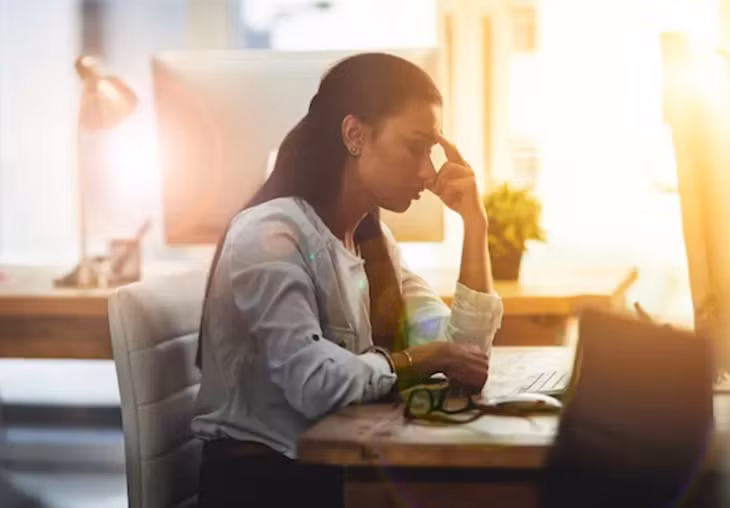 Nhiều doanh nghiệp ở Ấn Độ đang cổ súy cho văn hóa làm việc quá sức. Ảnh minh họa: X