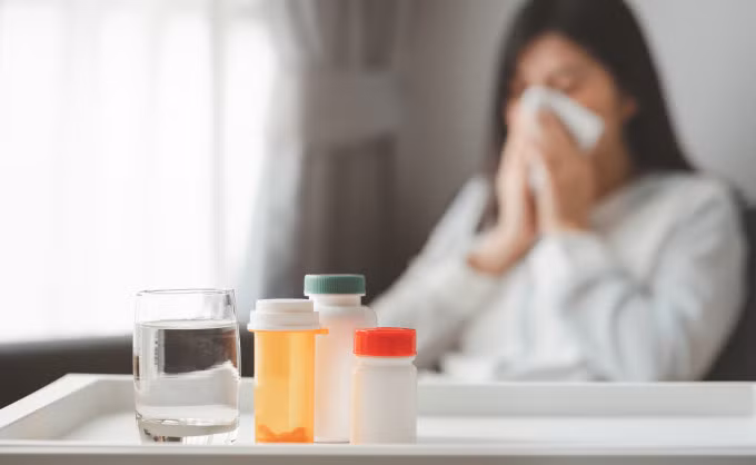 Thời tiết mưa ẩm khiến mầm bệnh dễ phát triển, gây bệnh. Ảnh: Vecteezy