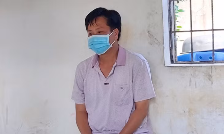 Đối tượng bị tạm giữ để điều tra.