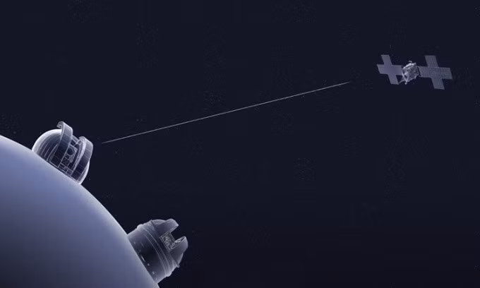 Mô phỏng tàu Psyche nhận tín hiệu laser từ Hệ thống liên lạc không gian sâu. Ảnh: NASA