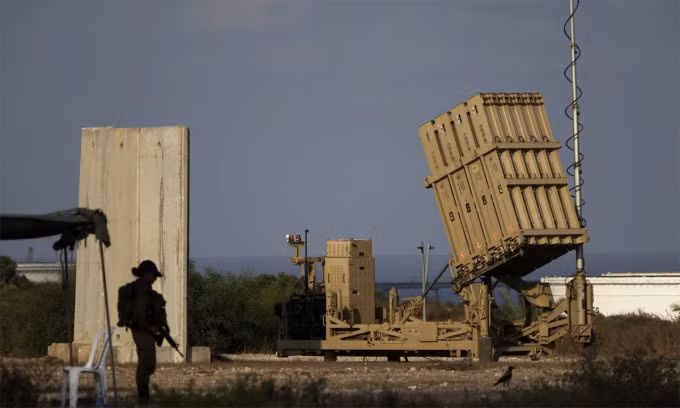 Tổ hợp Vòm Sắt tại thành phố Ashkelon, Israel tháng 8/2022. Ảnh: AP