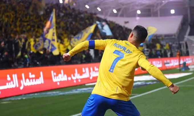 Ronaldo mừng bàn mở tỷ số cho Al Nassr trên sân Al Shabab, thành phố Riyadh, Arab Saudi, vòng 21 Pro League tối 25/2/2024. Ảnh: ANFC