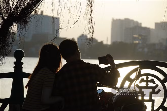 Những mẹo để kiểm soát lo lắng và giữ bình tĩnh trước ngày hẹn hò. Ảnh: Tùng Giang