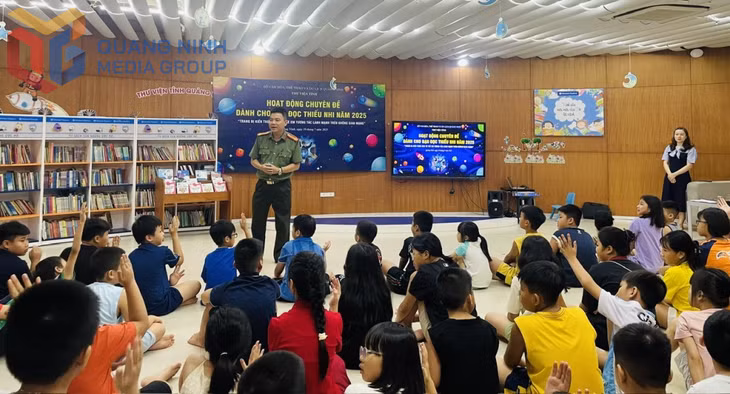 Buổi sinh hoạt chuyên đề đã thu hút sự tham gia, hưởng ứng nhiệt tình của gần 100 bạn đọc thiếu nhi.