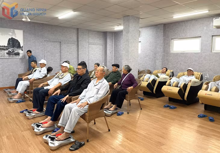 Thương, bệnh binh được chăm sóc sức khoẻ tại Trung tâm Điều dưỡng người có công và cán bộ tỉnh.