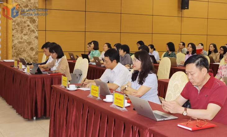Ban TG&amp;DV Tỉnh ủy tổ chức tập huấn ứng dụng công nghệ trí tuệ nhân tạo (AI) trong công tác tuyên giáo và dân vận, ngày 9/5/2025. Ảnh: Cao Quỳnh