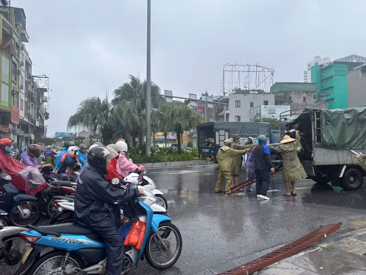 Quảng Ninh: Không chủ quan với hoàn lưu sau bão ảnh 34 Quảng Ninh: Không chủ quan với hoàn lưu sau bão ảnh 34