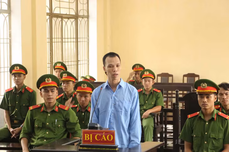 Đối tượng Đoàn Mai Khanh tại phiên tòa.
