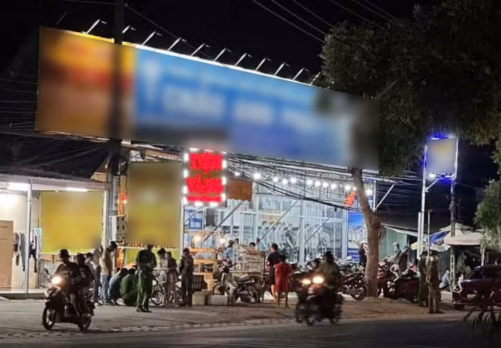 Hiện trường nơi xảy ra vụ cướp tiệm vàng ở Tây Ninh. Ảnh: Công an cung cấp