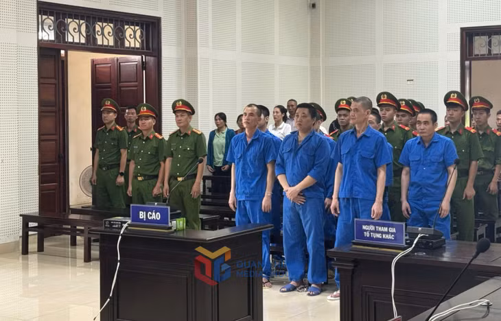 Các bị cáo tại phiên tòa hình sự sơ thẩm xét xử tội phạm ma túy, ngày 7/7/2025. Ảnh: Công an tỉnh