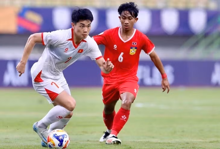 Nguyễn Đình Bắc (trái) sẽ là cái tên được hy vọng trên hàng công U23 Việt Nam - Ảnh: ANH KHOA
