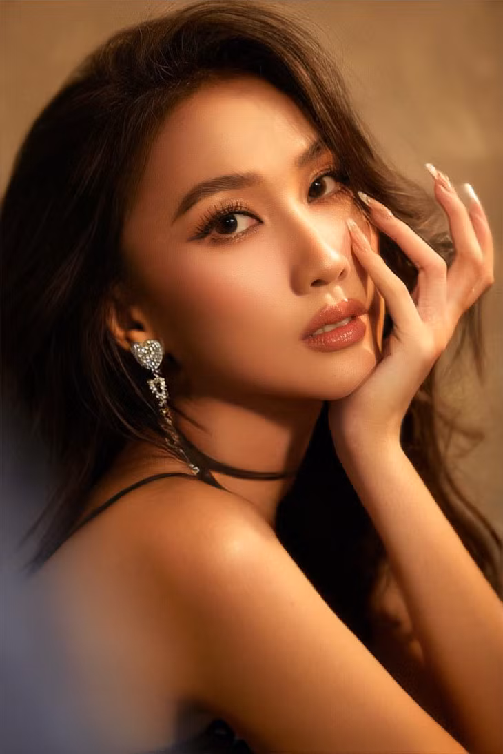 Văn Minh Trúc quan niệm vẻ đẹp cần đi đôi với trí tuệ, bản lĩnh và trách nhiệm xã hội - Ảnh: FBNV