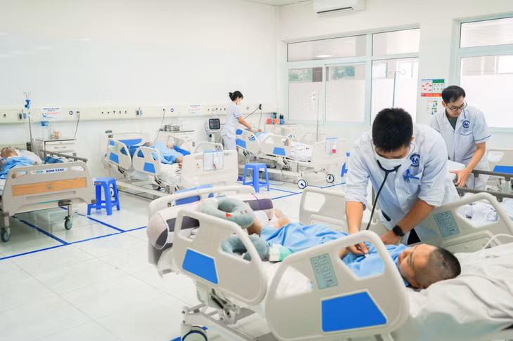 Bệnh viện Lão khoa - Phục hồi chức năng tỉnh được đầu tư nhiều trang thiết bị hiện đại, giúp người bệnh yên tâm điều trị. Ảnh: Đỗ Quang