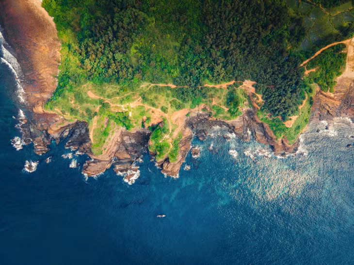 Biển trời non nước Cô Tô, Quảng Ninh. (Ảnh: Vương Công Nam/Vietnam+)