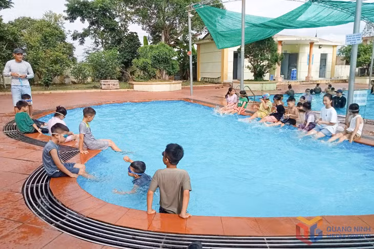 Lớp học bơi cho trẻ em tại xã Đầm Hà, tháng 6/2025. Ảnh: Quốc Nghị (CTV)