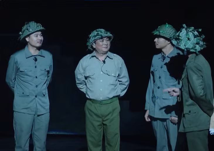 Cảnh trong vở chèo "Đại tướng Võ Nguyên Giáp".