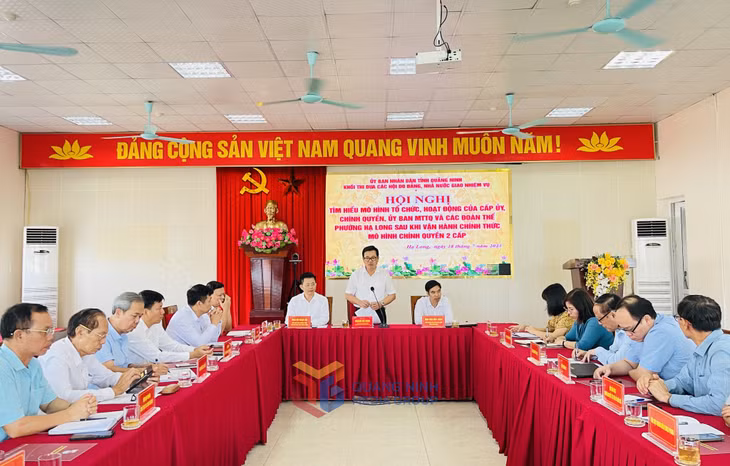 Đồng chí Hoàng Bá Nam, Tỉnh ủy viên, Bí thư Đảng ủy, Chủ tịch HĐND phường Hạ Long, thông tin về những kết quả bước đầu sau khi vận hành chính thức mô hình chính quyền địa phương 2 cấp trên địa bàn phường.