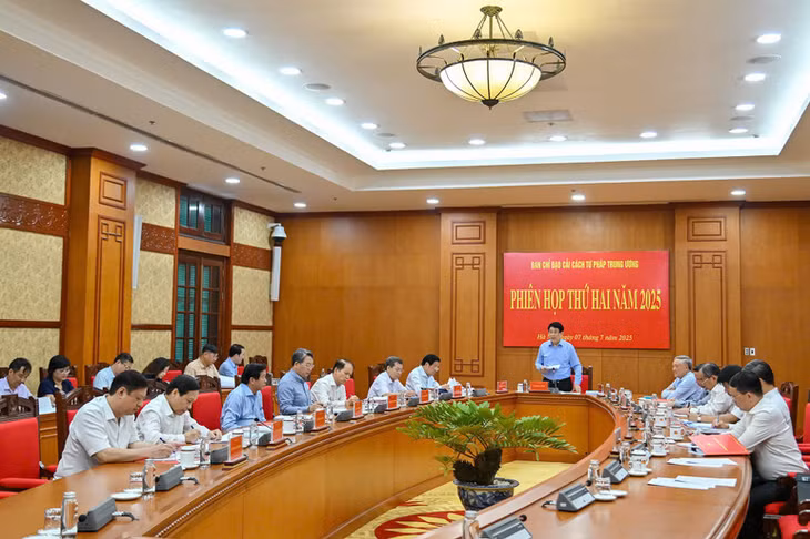 Toàn cảnh phiên họp.