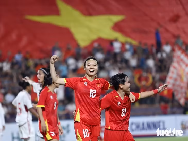 Tuyển nữ Việt Nam dễ dàng đánh bại UAE tới 6-0 - Ảnh: NGỌC LÊ