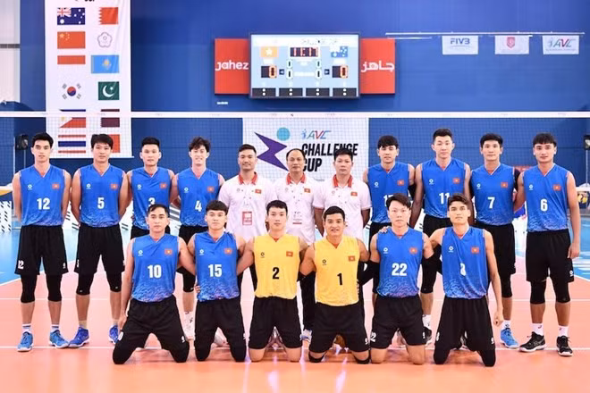 Tuyển bóng chuyền nam Việt Nam giành hạng ba chặng 1 SEA V.League 2025. Ảnh: VFV