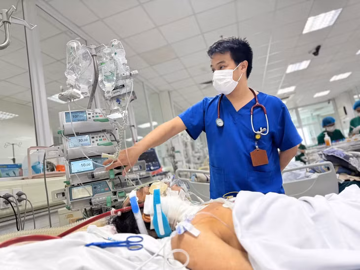 Chăm sóc bệnh nhân cúm A nặng tại BV Bệnh Nhiệt đới Trung ương