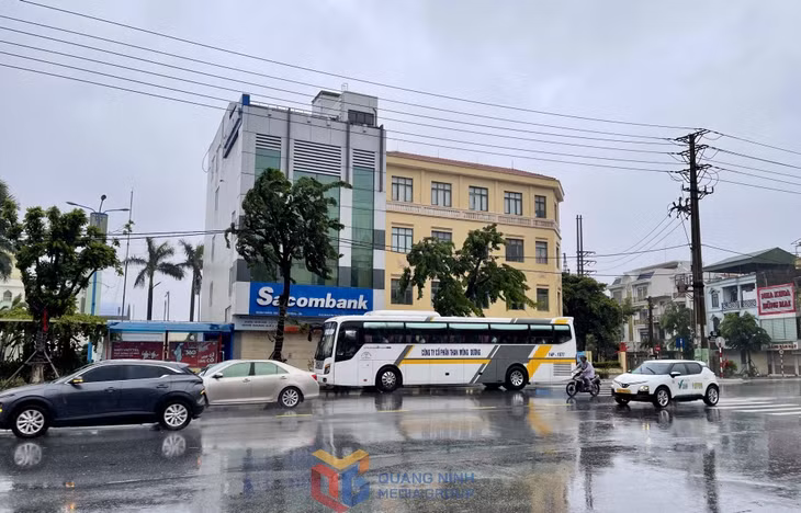 Các hoạt động sinh hoạt, giao thông diễn ra bình thường.