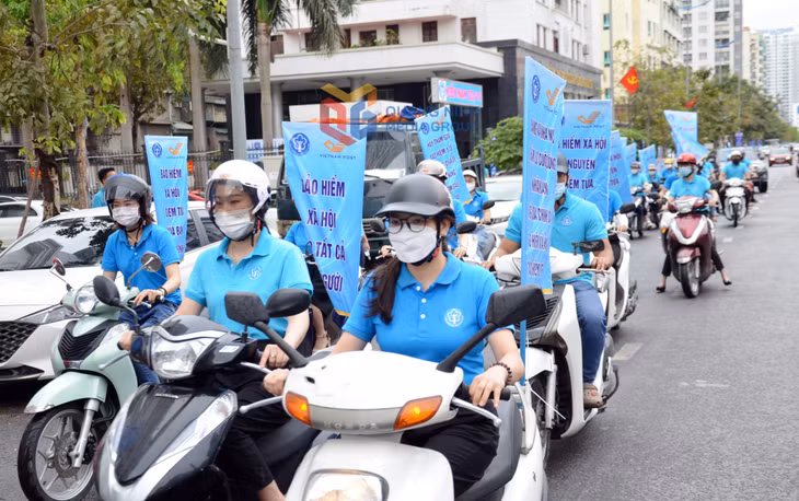 BHXH khu vực VIII (Quảng Ninh) ra quân tuyên truyền về BHXH, BHYT năm 2025.